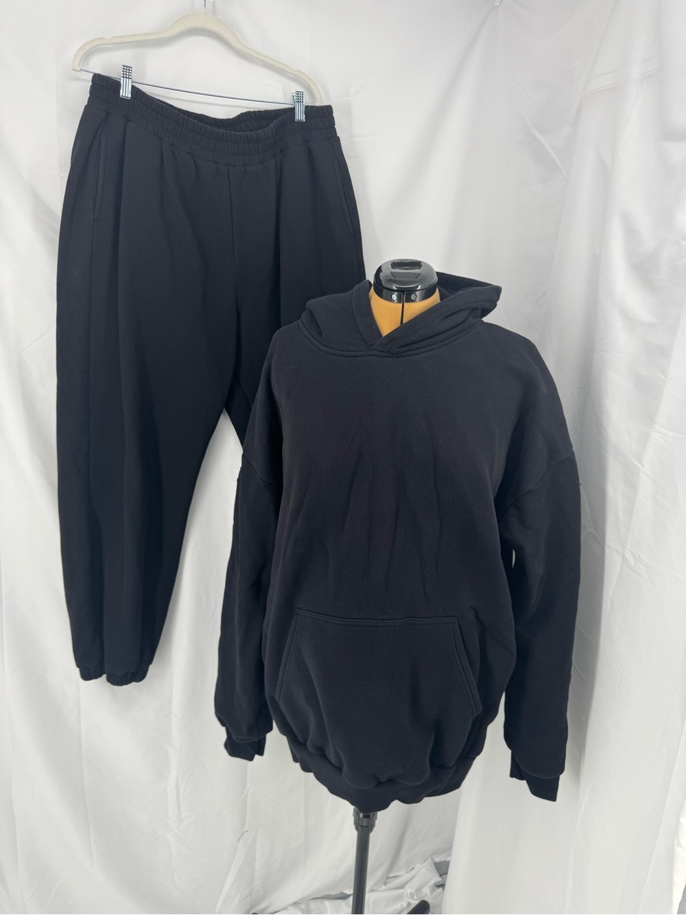 Comfrt Black Travel Essentials Hoodie & Jogger Set - 0338 & 0339